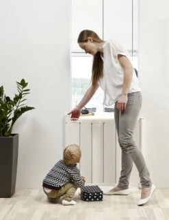 BabyDan Traphekje Deurhekje Harmonica Guard Me Creme 64.5 Tot 89 Cm -Pasgeborenen En Jonge Kinderen 926x1200 4