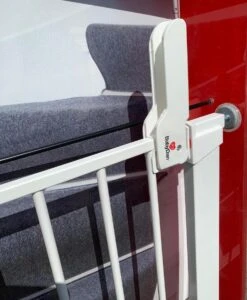 Babydan Premier PLUS Klemhekje 86 T/m 93,3 Cm Wit 2 Spijlen Aan 1 Kant -Pasgeborenen En Jonge Kinderen 989x1200 4